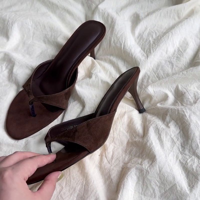 Retro High-Heeled Thongs