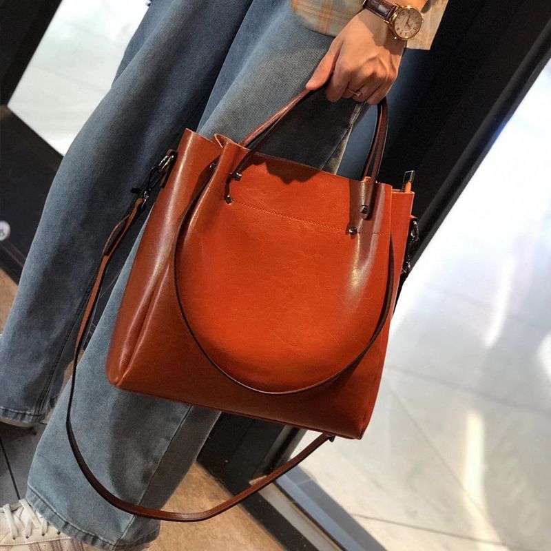 Genuine Leather Commuter Oil Wax Cowhide Bag For Women, Color: caramel color