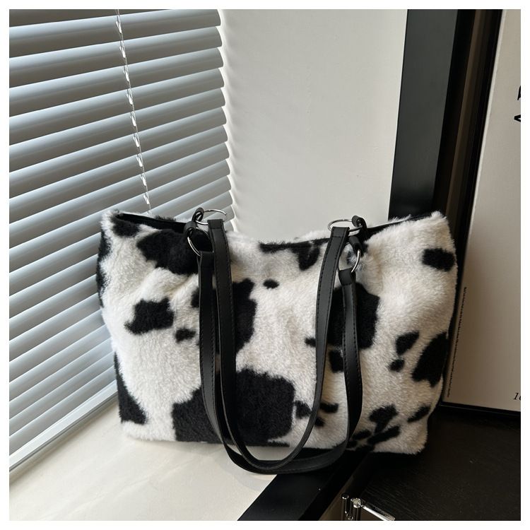 Foreign Trade Simple Underarm Plush Stylish New Milk Pattern Fashionable Crossbody Tote Handbag, Color: black