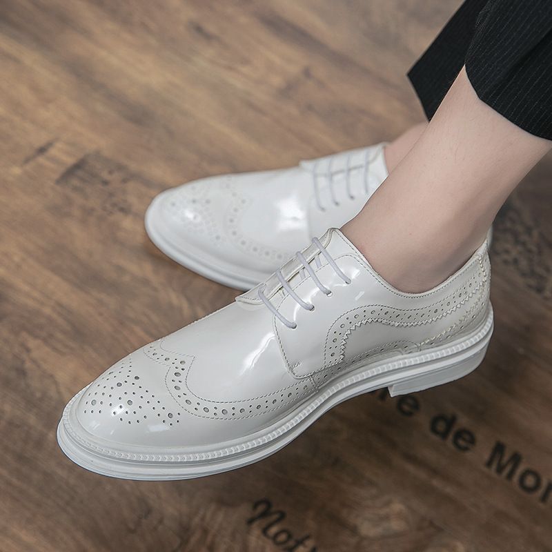 Photo Studio Shooting Wedding Dress White Bright Men&amp;#039;s Leather Shoes New Fashion Shoes Korean Brogue Carved Casual Small Leather Shoes, Size: 38, Color: White 5138