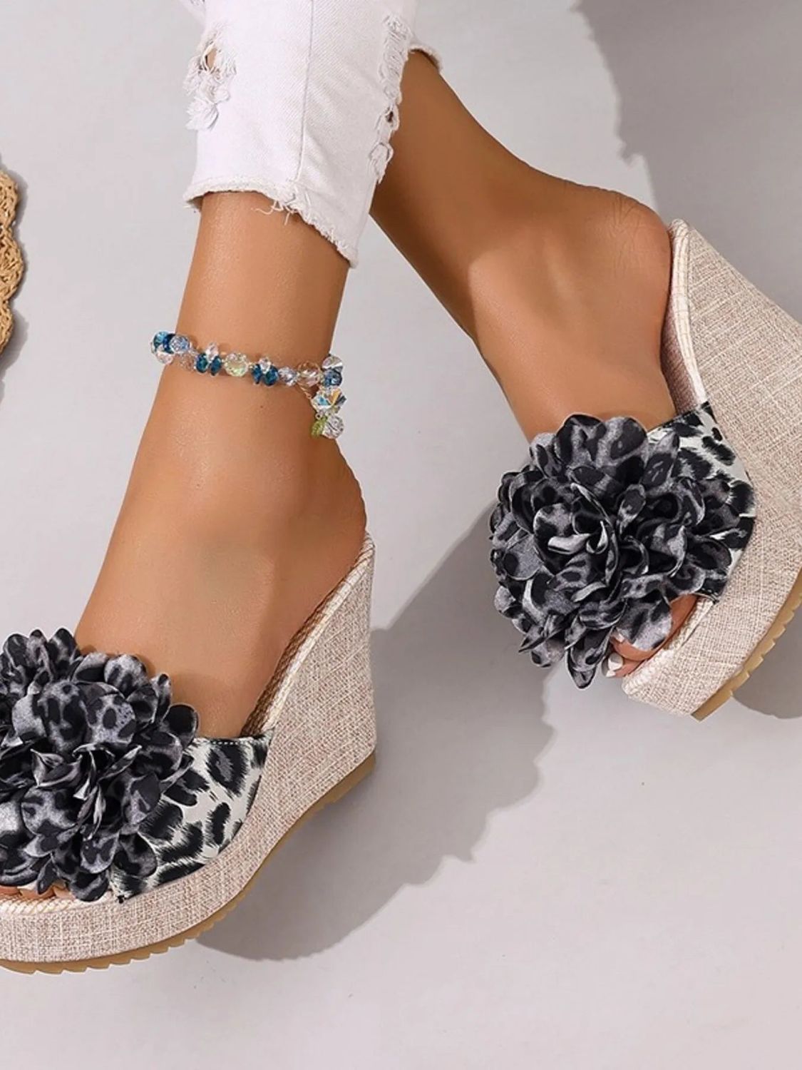 Stylish Open Toe Platform : Wedge Sandals, Size: 5, Color: Black
