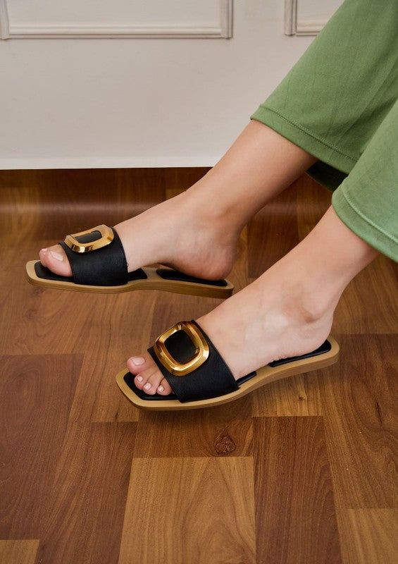 GIA JEWEL DETAIL SANDALS - FLATS, size: 6, color: Black