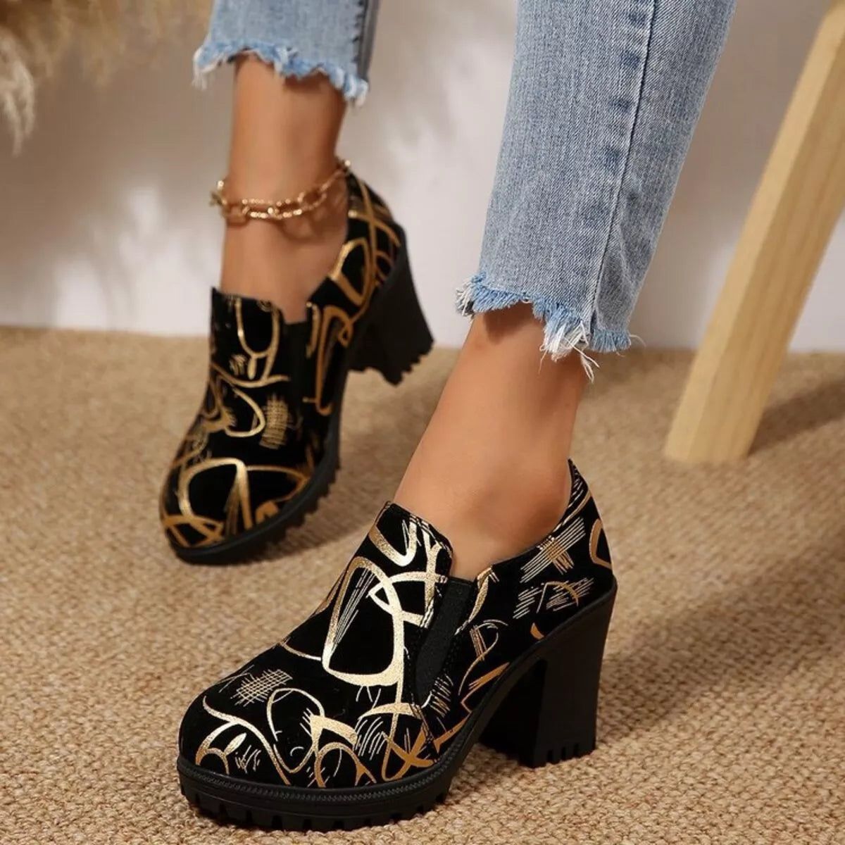 Stylish Round Toe Block : Heels Pumps, Size: 11, Color: Gold