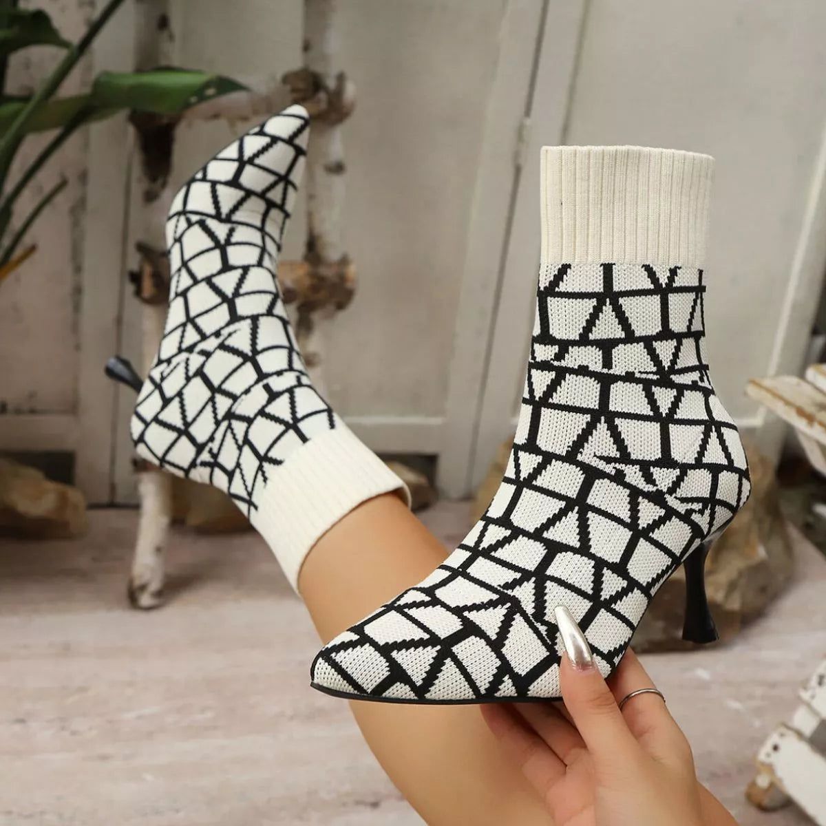 Mesh Point Toe : Stiletto Boots, Size: 5, Color: Ivory