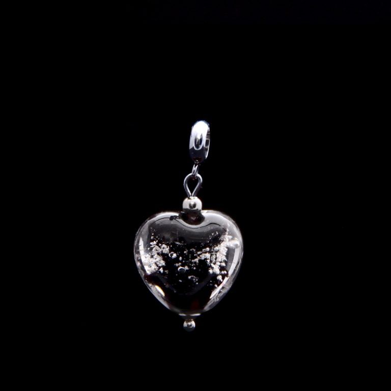 Heart Pendant black - vertical