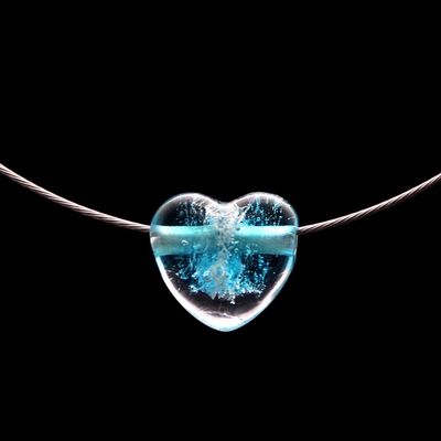 Heart Pendant blue - horizontal