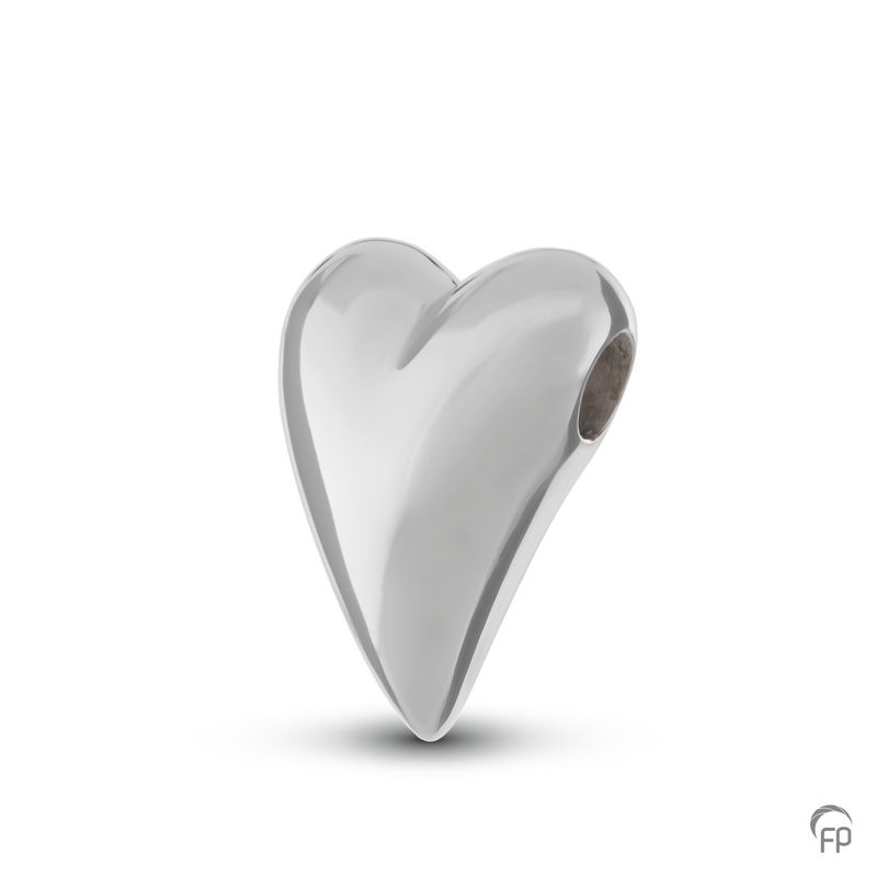 Narrow Heart Pendant
