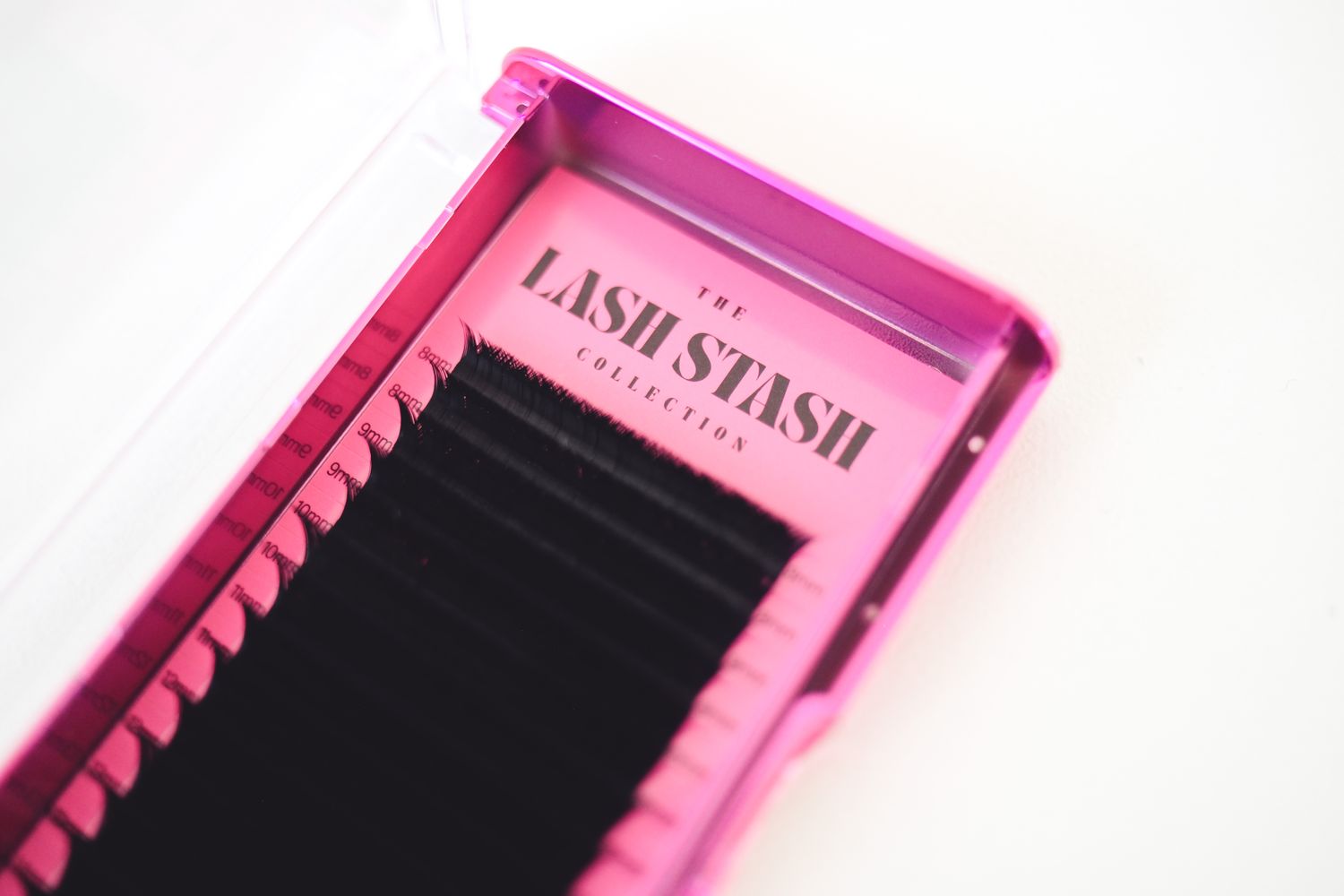 Spikes Lash Extensions – Perfect for Bold Looks