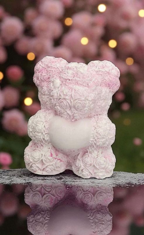 Ourson cœur - marbre blanc et rose 