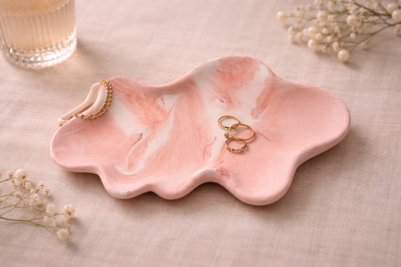 Grand plateau marbré rouge