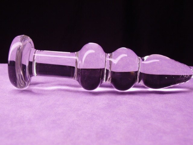 3 WAVE GLASS BUTT PLUGS