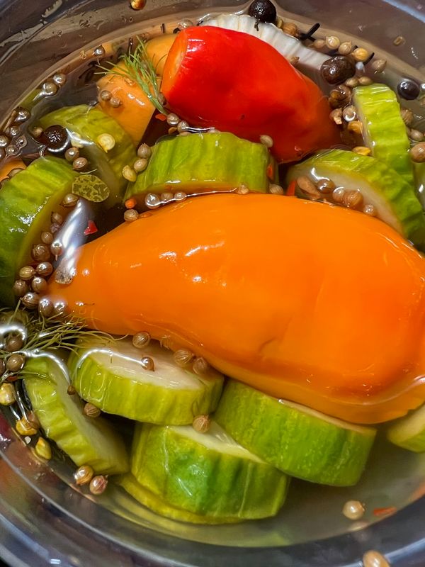 Refrigerator Style Garlic Dill Pickles - 24oz