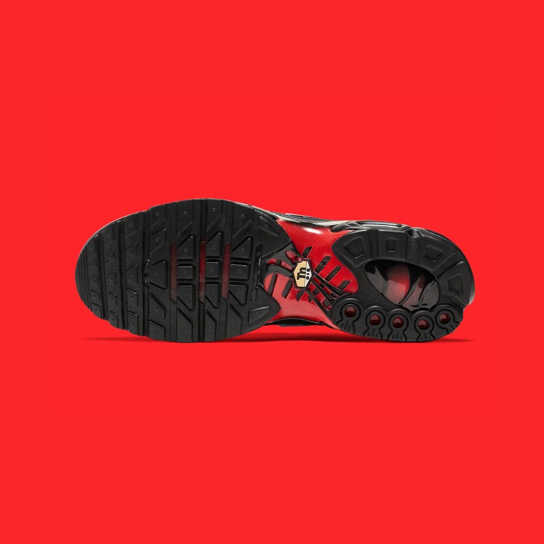 Nike Air Max Plus - Deadpool