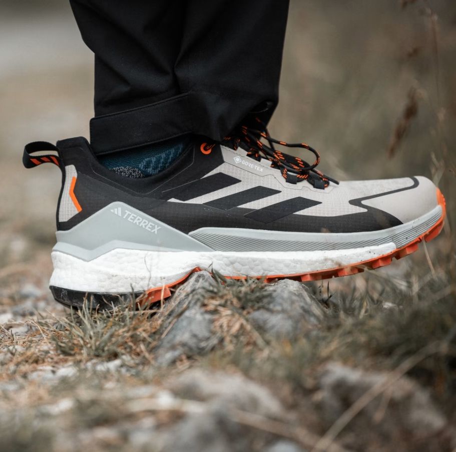 Adidas Terrex Hiker 2.0 Low Gore-Tex Hiking "Wonder Beige"