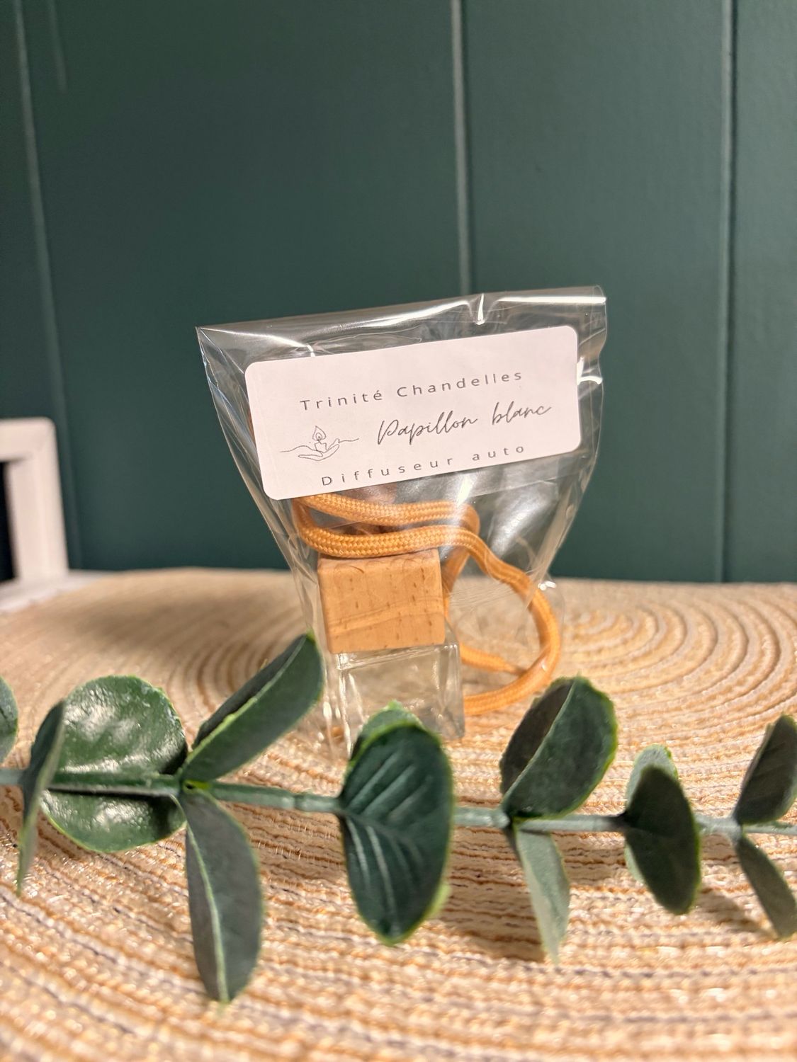 Diffuseur auto - papillon blanc