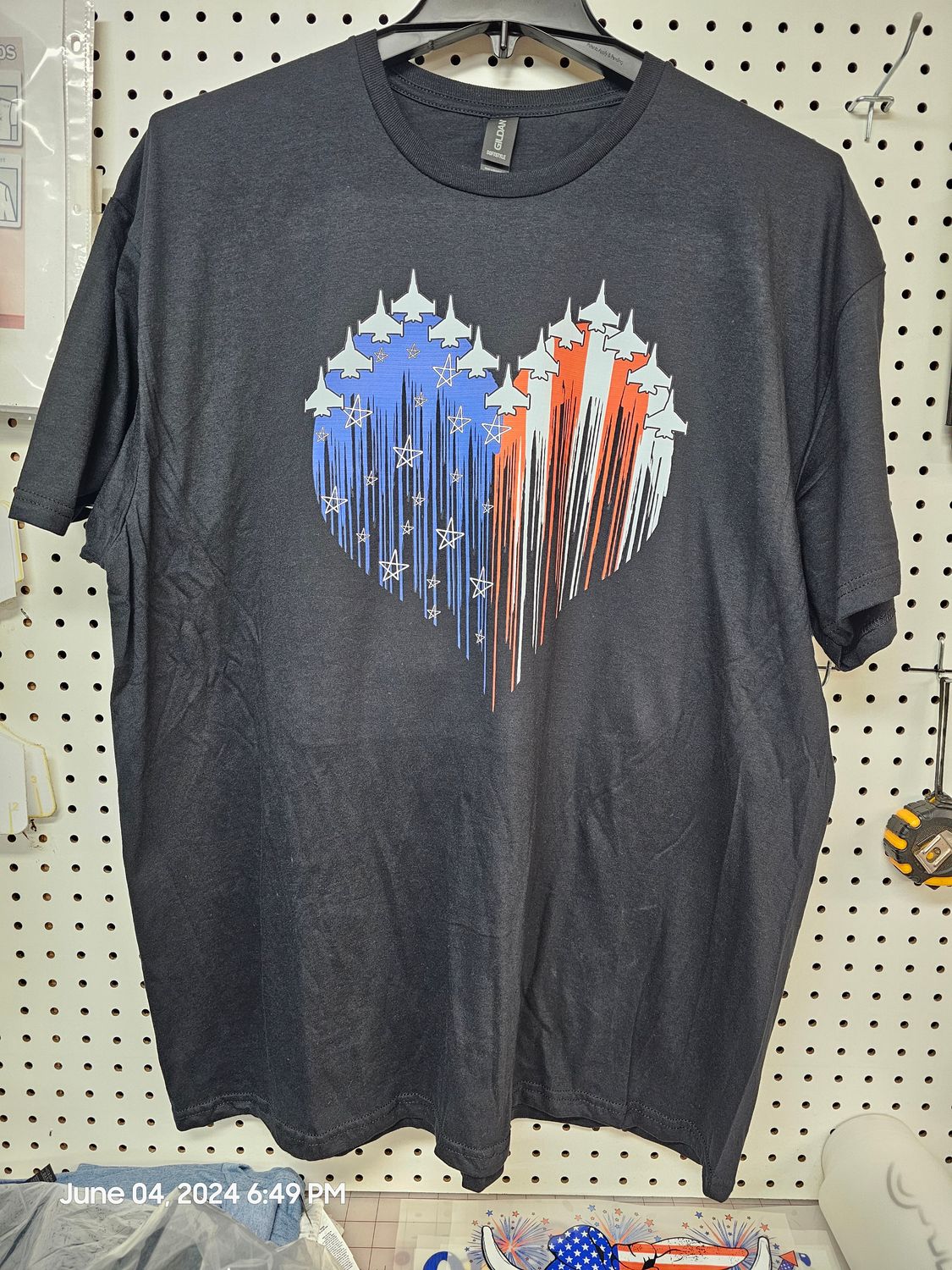 AIRPLANE RED WHITE BLUE HEART graphic t-shirt ADULT AND YOUTH