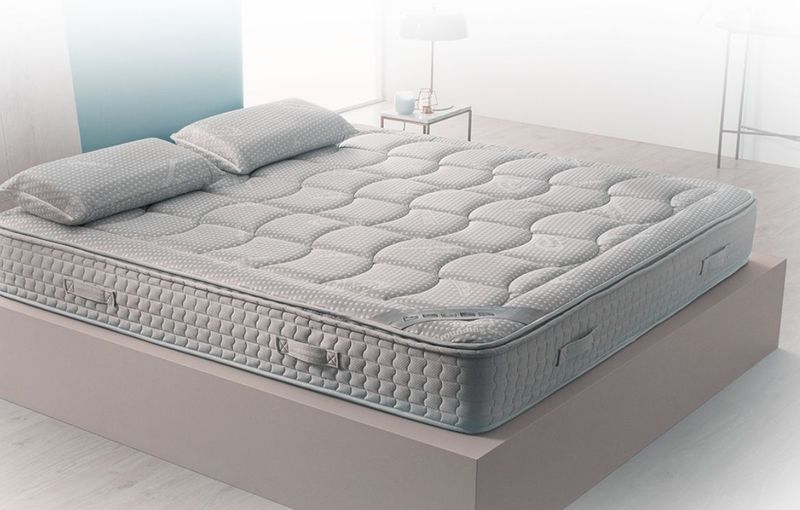 PLATINUM COLLECTION TWIN MATTRESS 38x75” / 96.5x190.5 cm