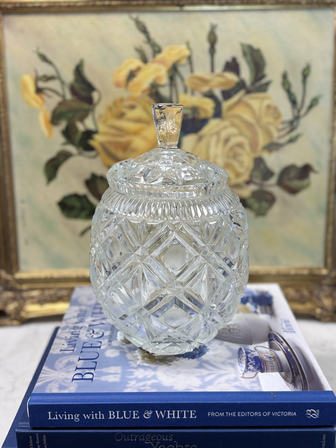 Olnah Crystal jar