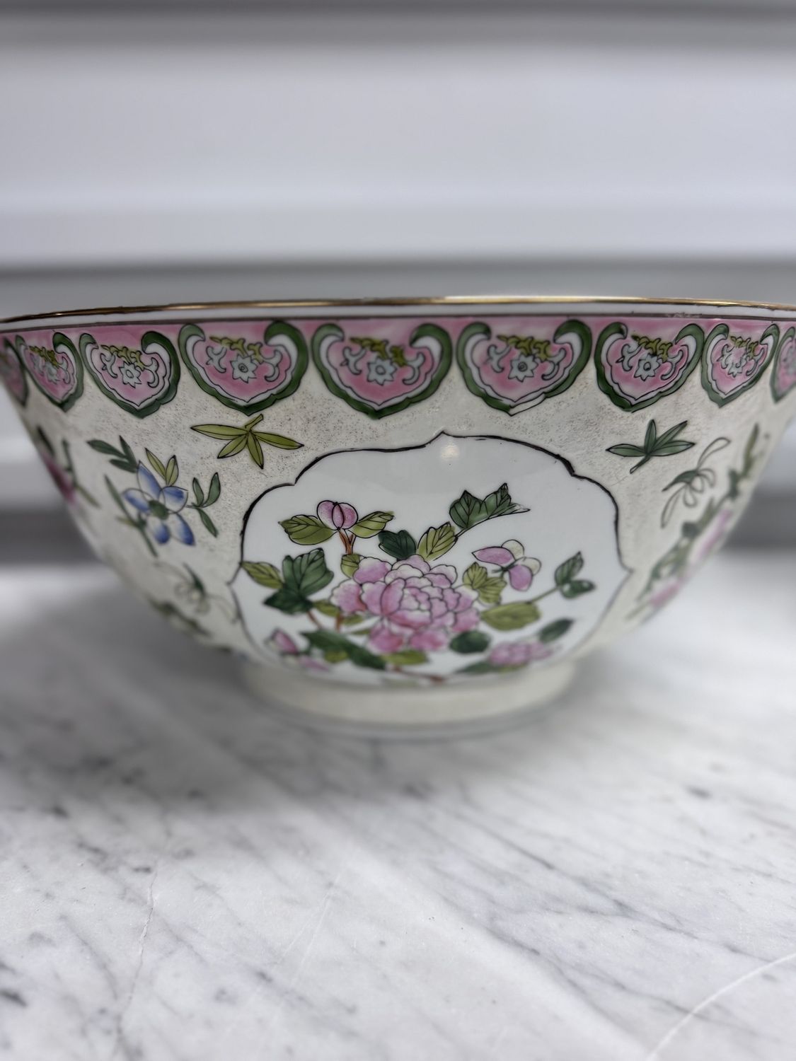 Famille Rose pastel bowl