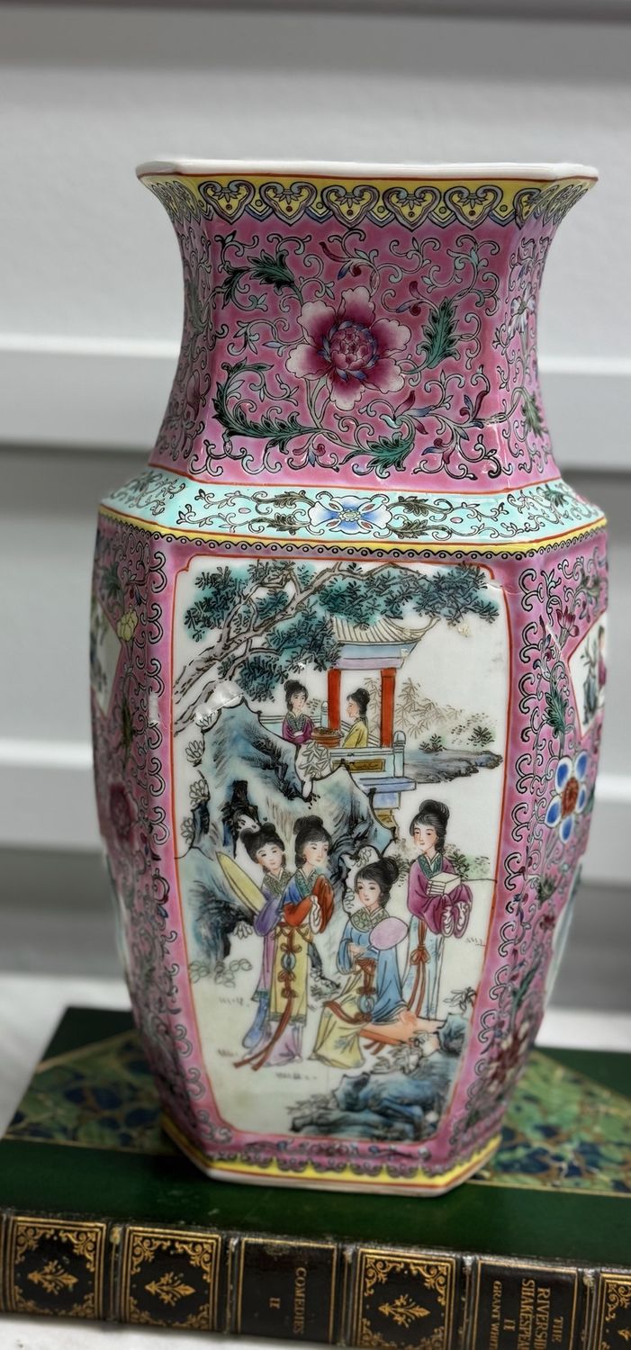 Famille Rose porcelain vase