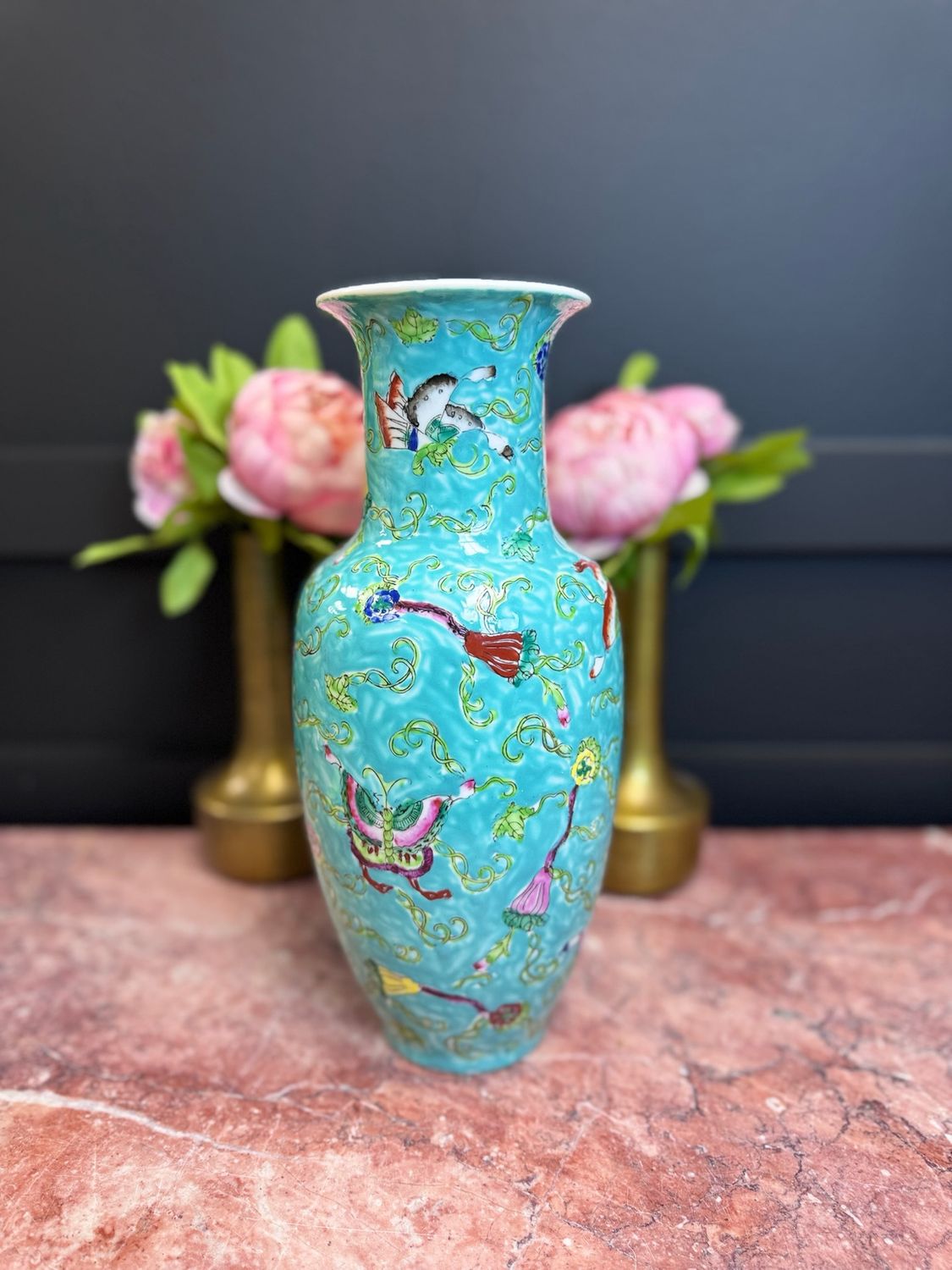 Chinese Famille Rose porcelain vase