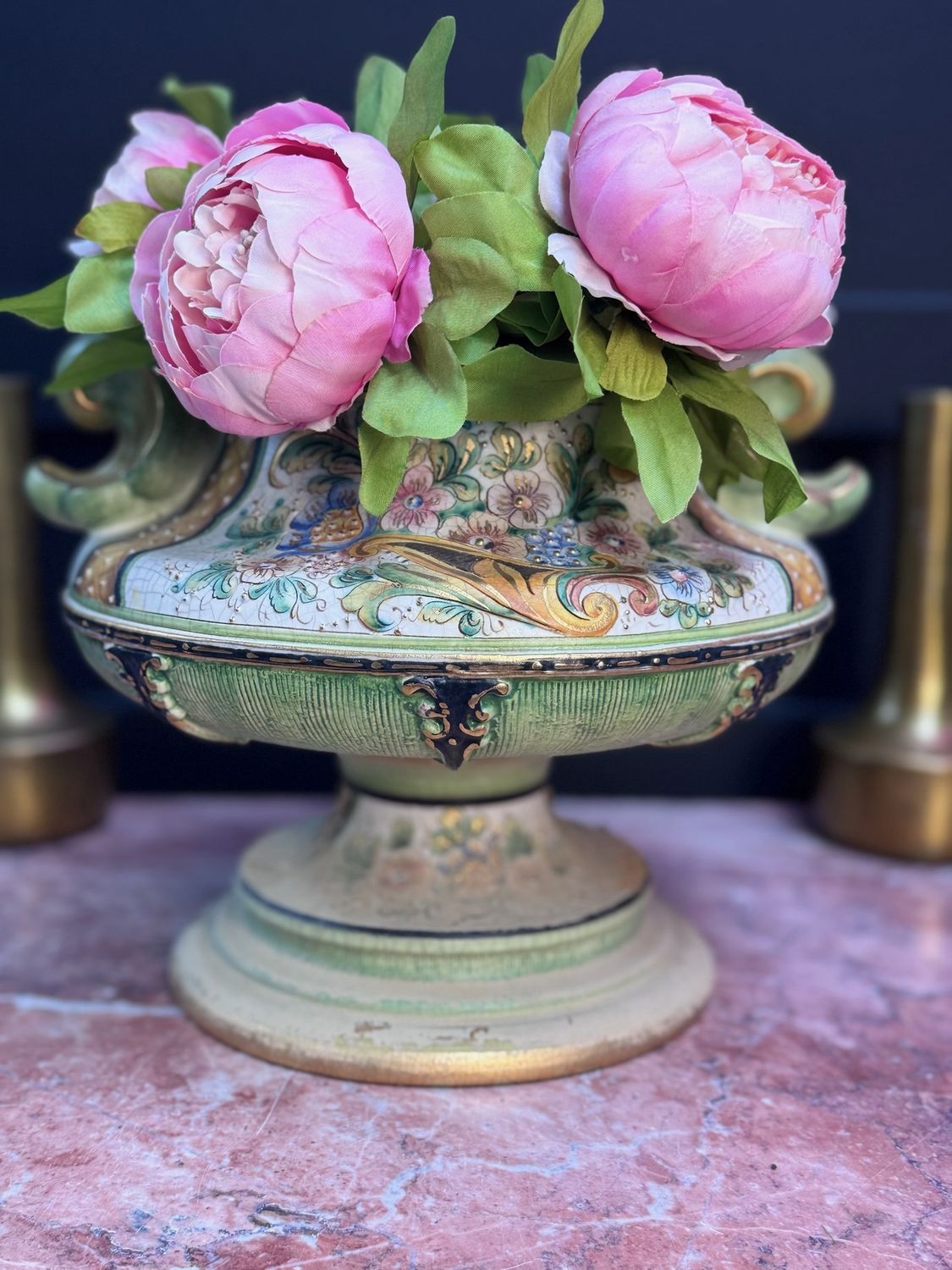 Antique Gialletti Deruta Italian hand painted ceramic lidded vase