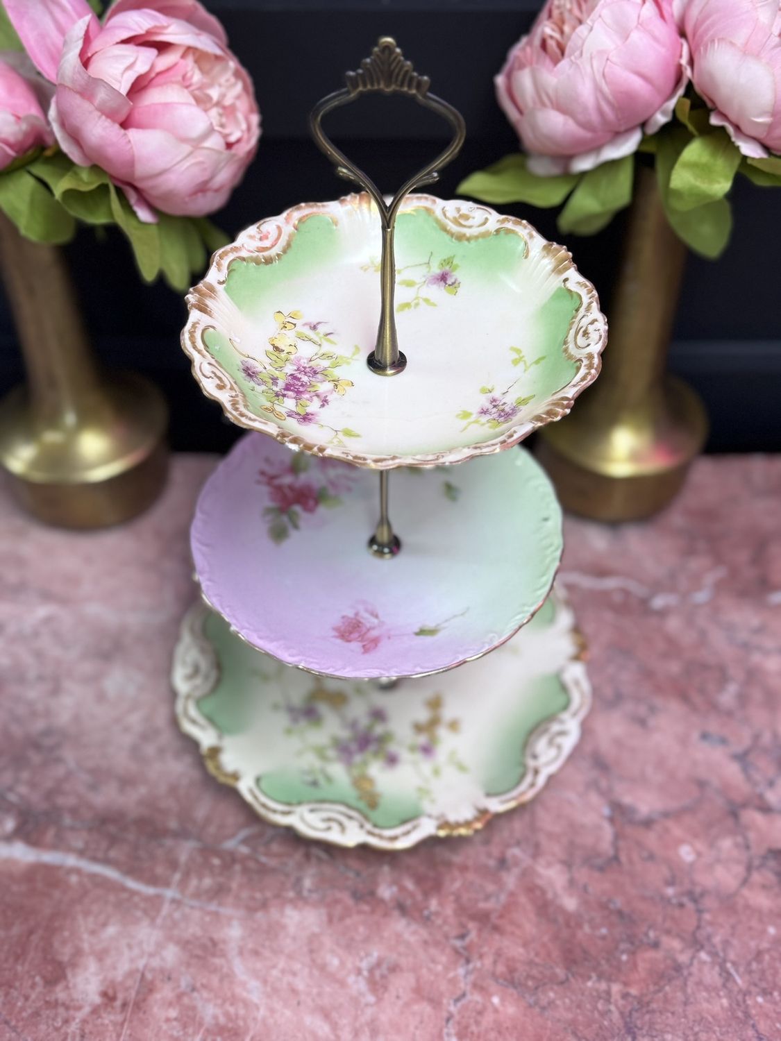 Custom Plate Stand 1