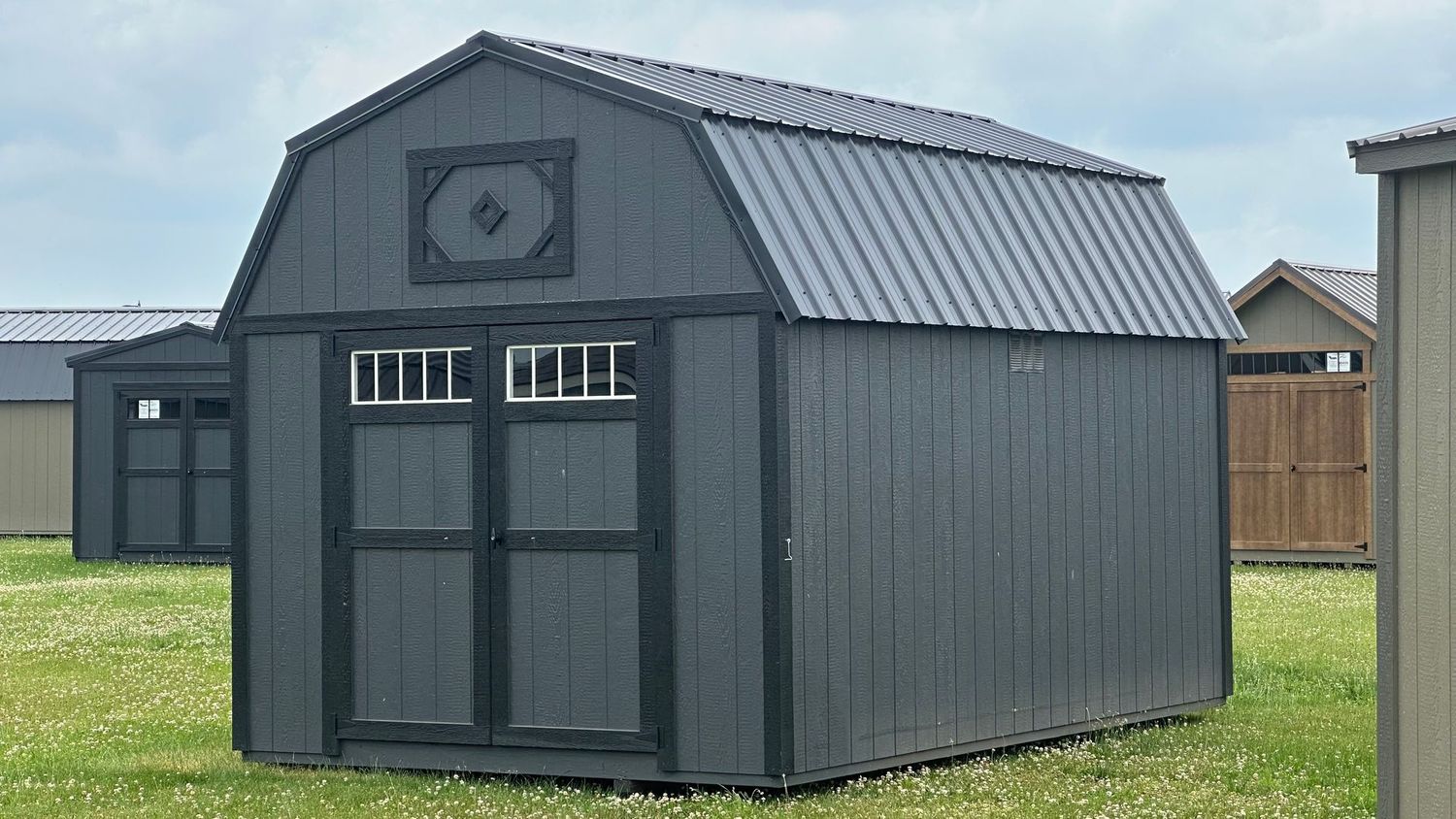 10x16 Lofted Barn #01671