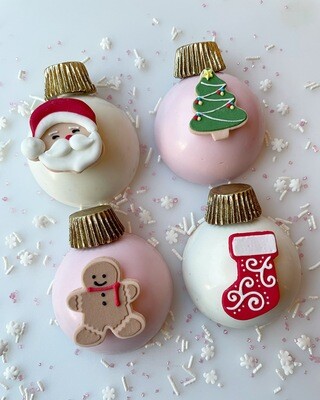 4 Cake Ornaments