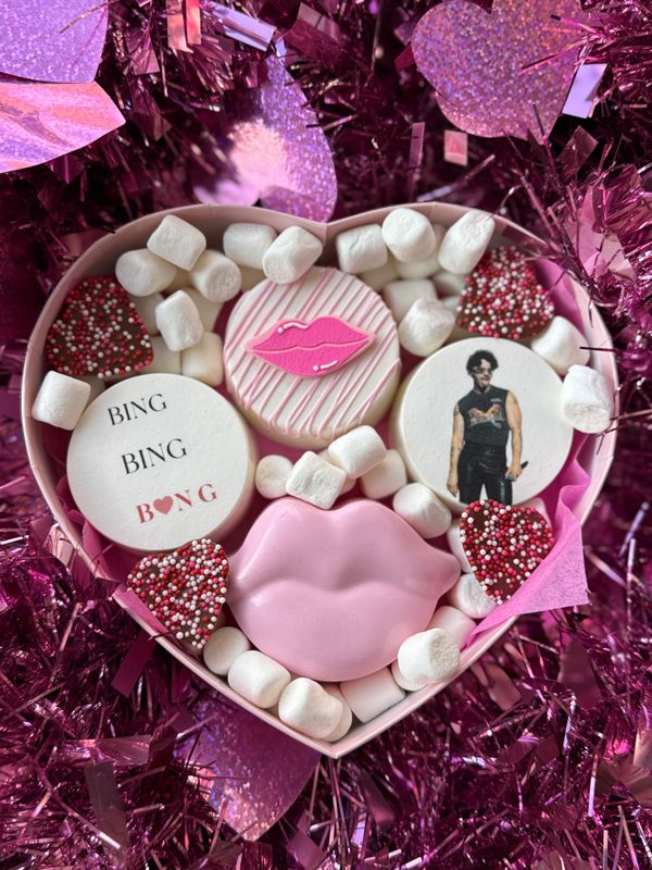 Jonas Valentine Gift Box