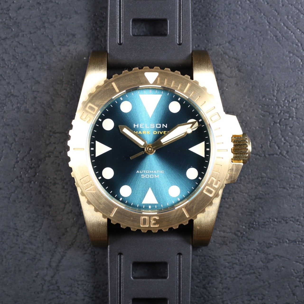 helson shark diver 42 brass