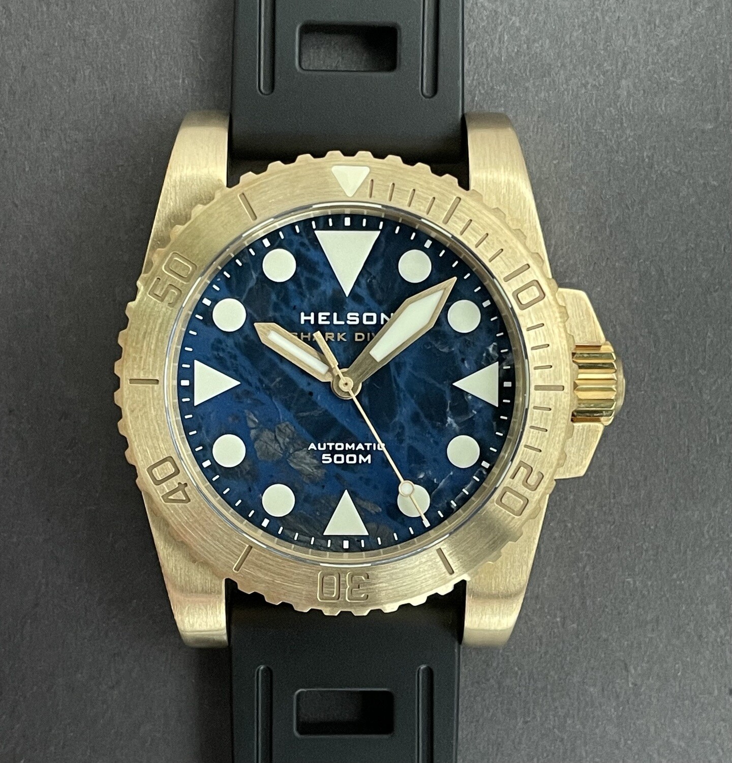Helson shark diver 42 hotsell