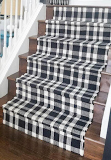 Checked runner 2.5' x 8'