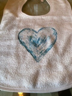 blue heart bib
