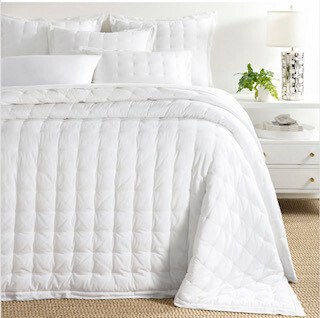 Queen white lush linen  puff bedspread~ received