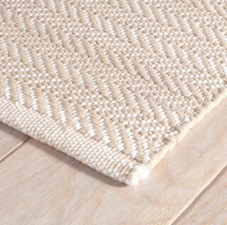 White linen herringbone 8&#39; x 10&#39; herringbone rug