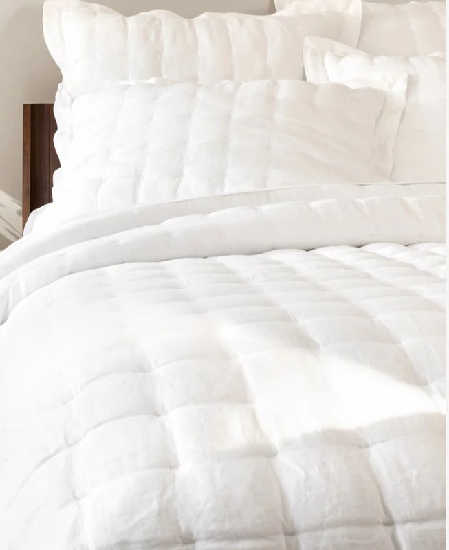 White fluff king size bedspread