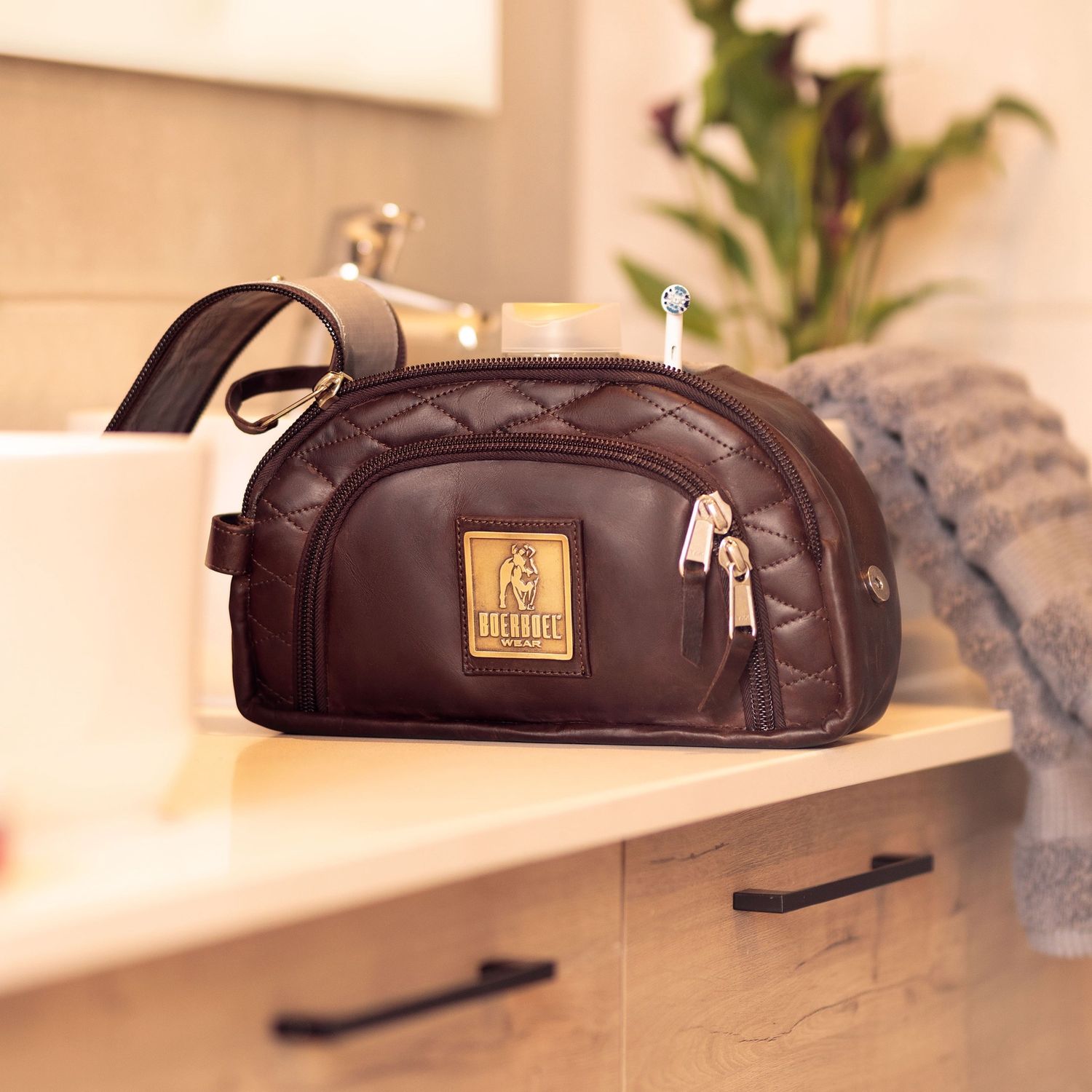 Geniune Leather Toiletry Bag Brown