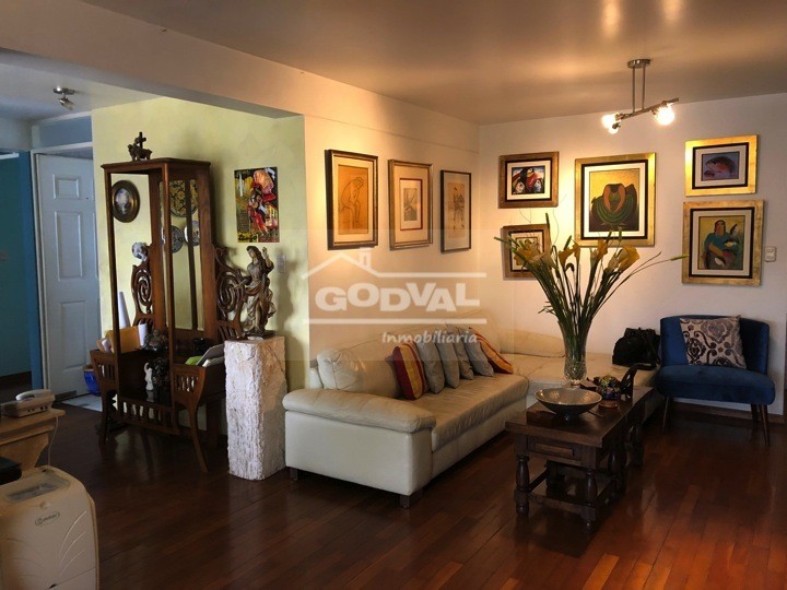 Venta de Departamento Dúplex y Estacionamiento en Miraflores