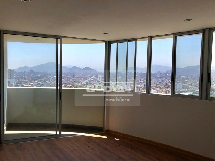 Departamento en Alquiler en Lince frente a San Isidro