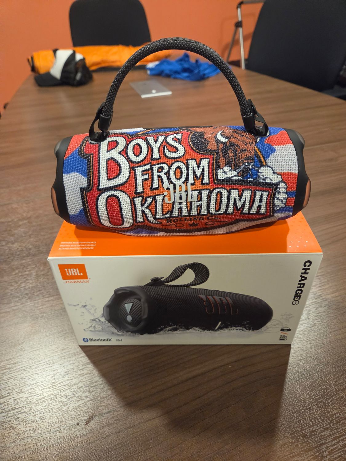 JBL Charge 6