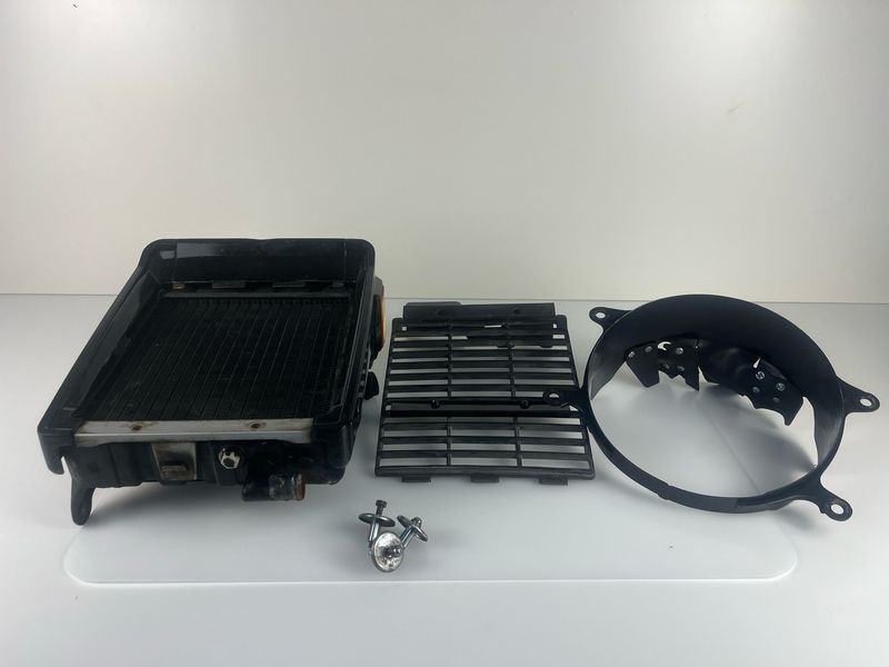 Honda CX500-B Radiator, hoods and grille