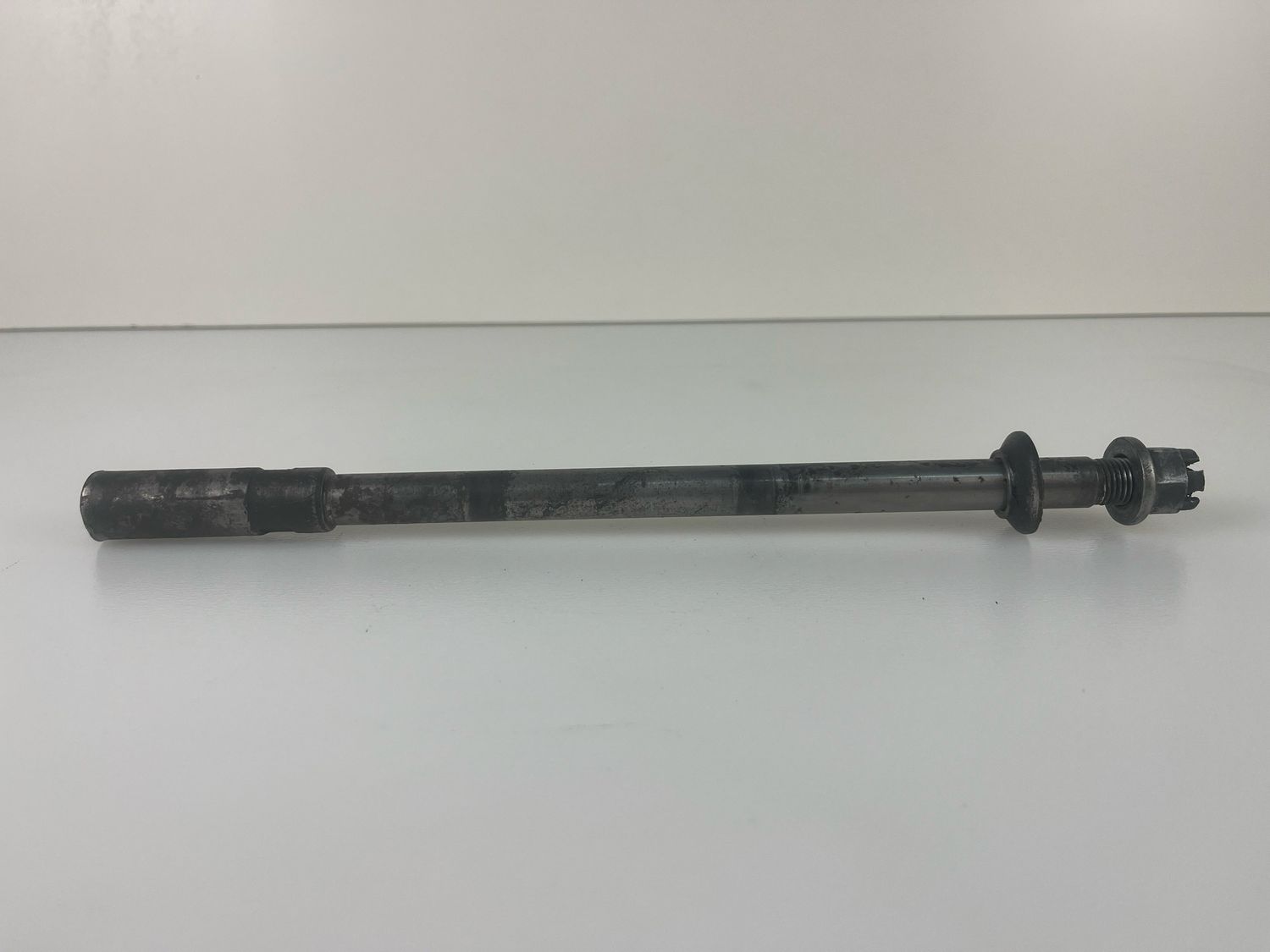Honda CX500-B Rear axle (complete)