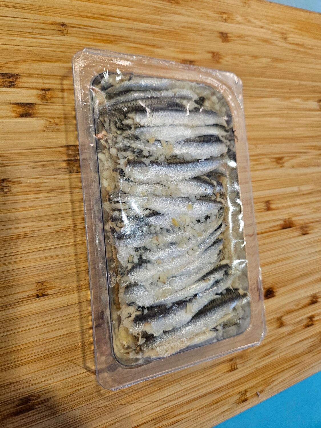 Garlic anchovies in oil 200g