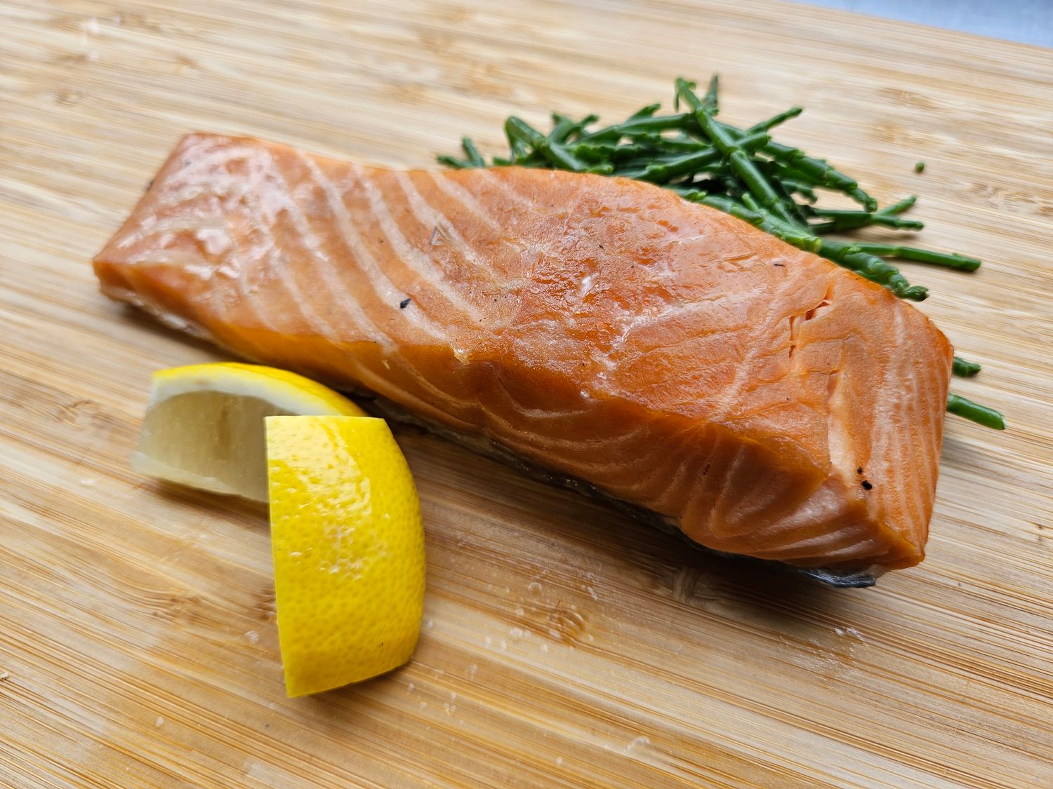 Hot smoked Salmon
