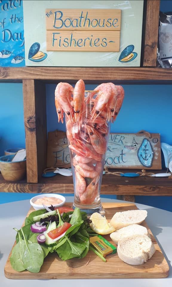 1/2 pint of shell on prawns kit