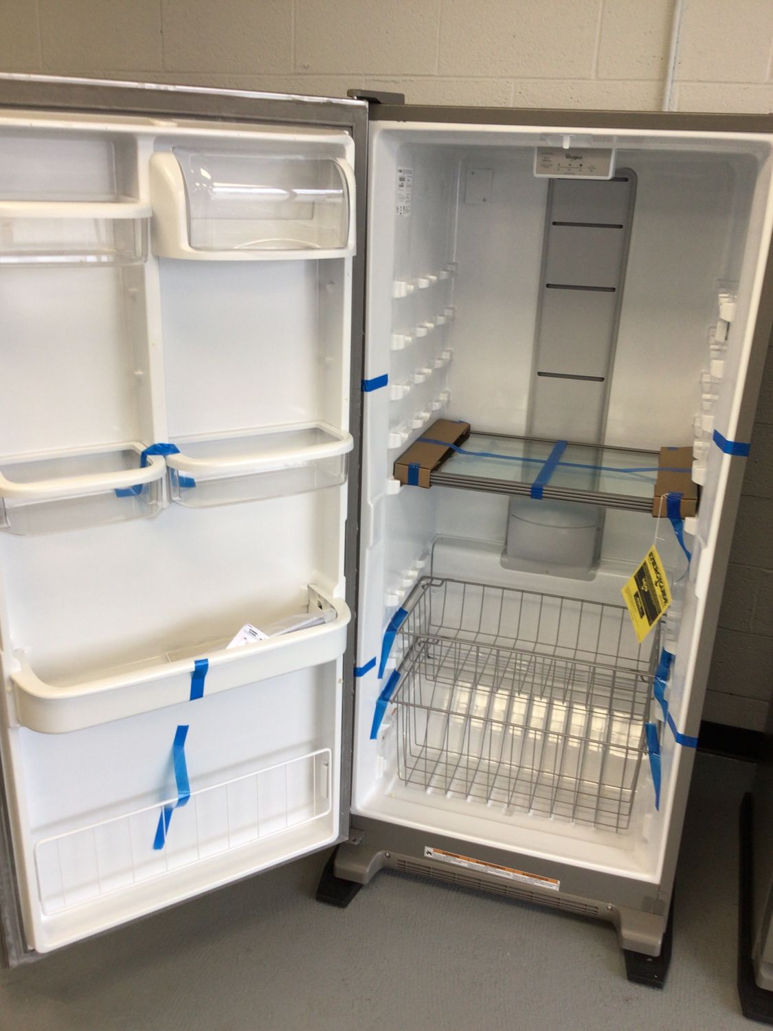 WSZ57L18DM08 UPRIGHT FREEZER