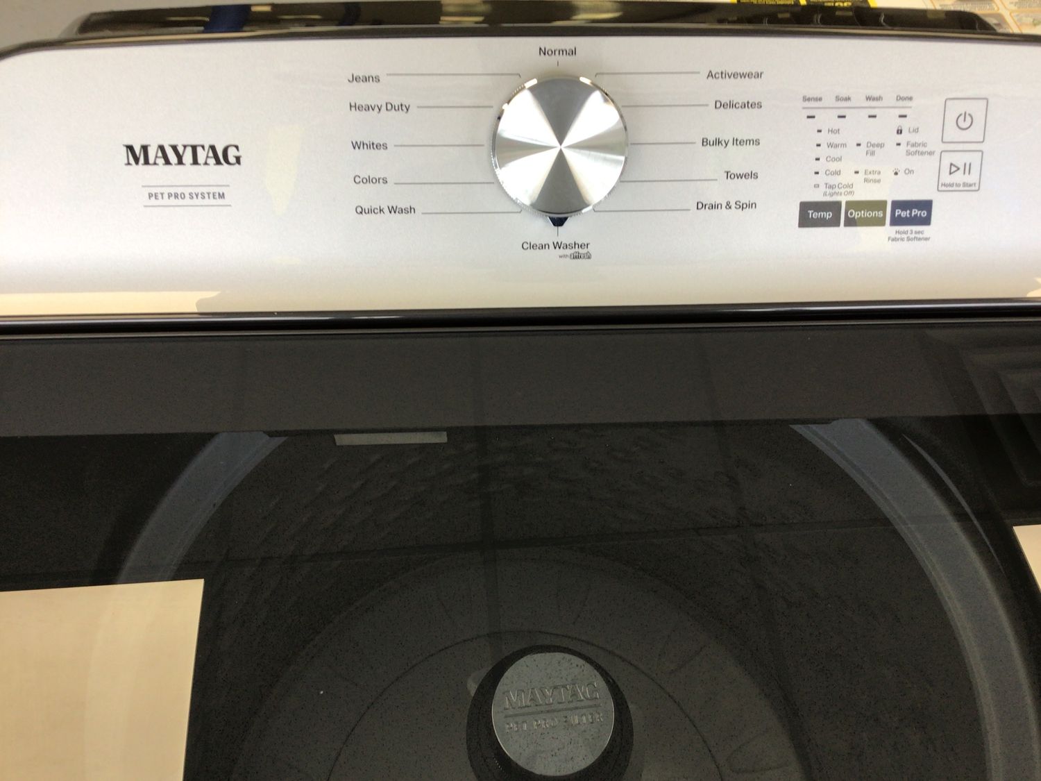 MAYTAG WASHER MVW6500MBK 4.7 cu. ft.  PET PRO TOP LOAD WASHER VOLCANO BLK