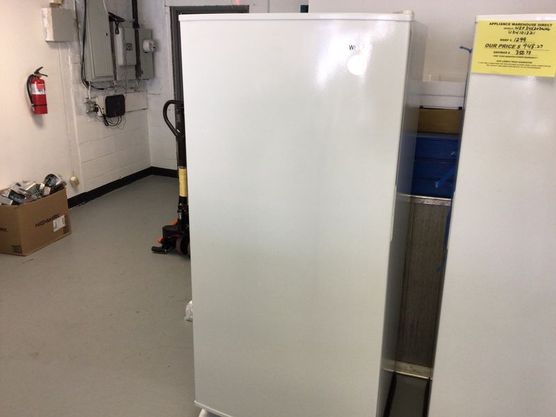 WHIRLPOOL UPRIGHT FREEZER WZF34X18DW08