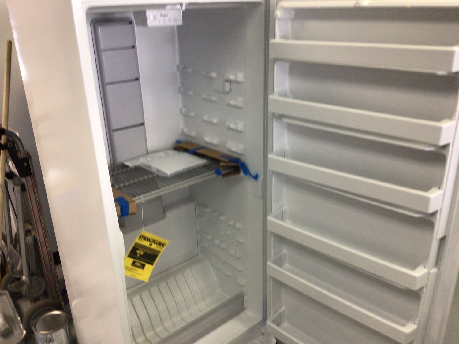 WHIRLPOOL UPRIGHT FREEZER WZF34X18DW08